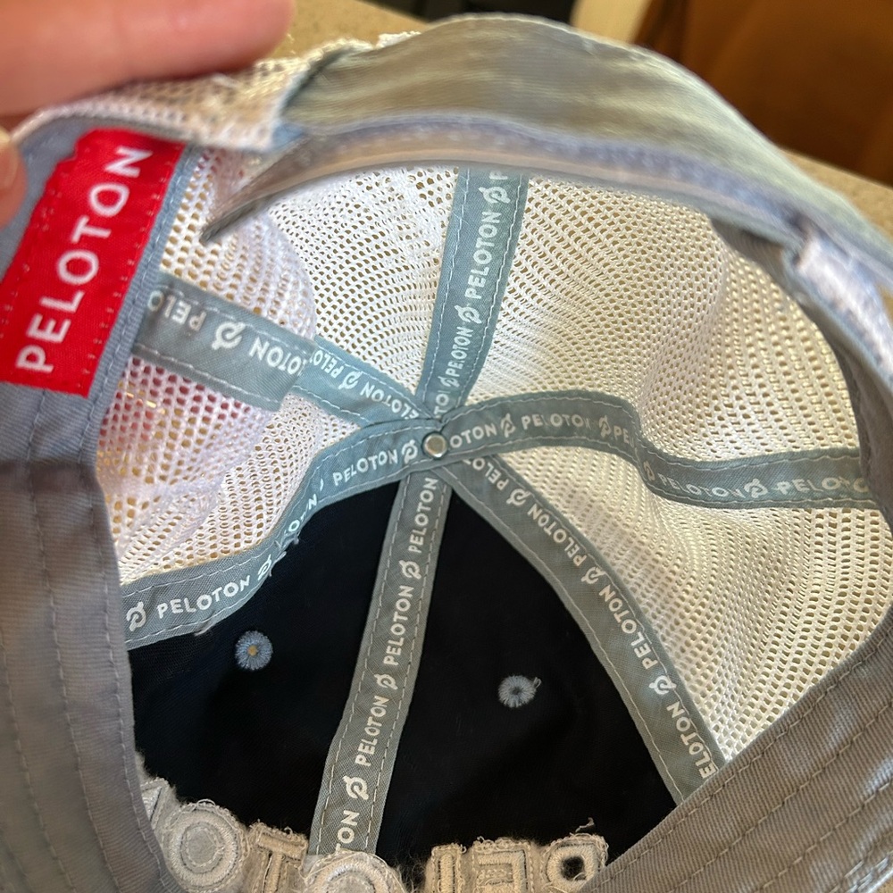 Peloton Trucker hat - Picture 2 of 2